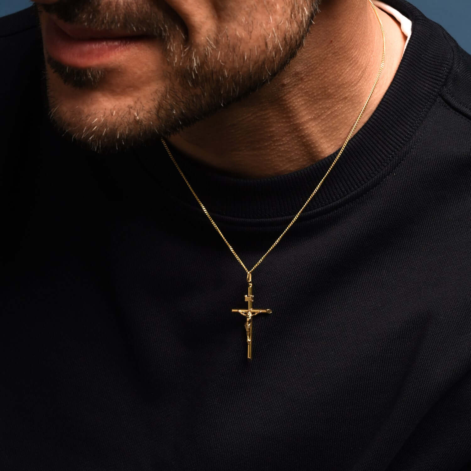 CLASSIC CRUCIFIX PENDANT - VERMEIL SILVER - Image 4