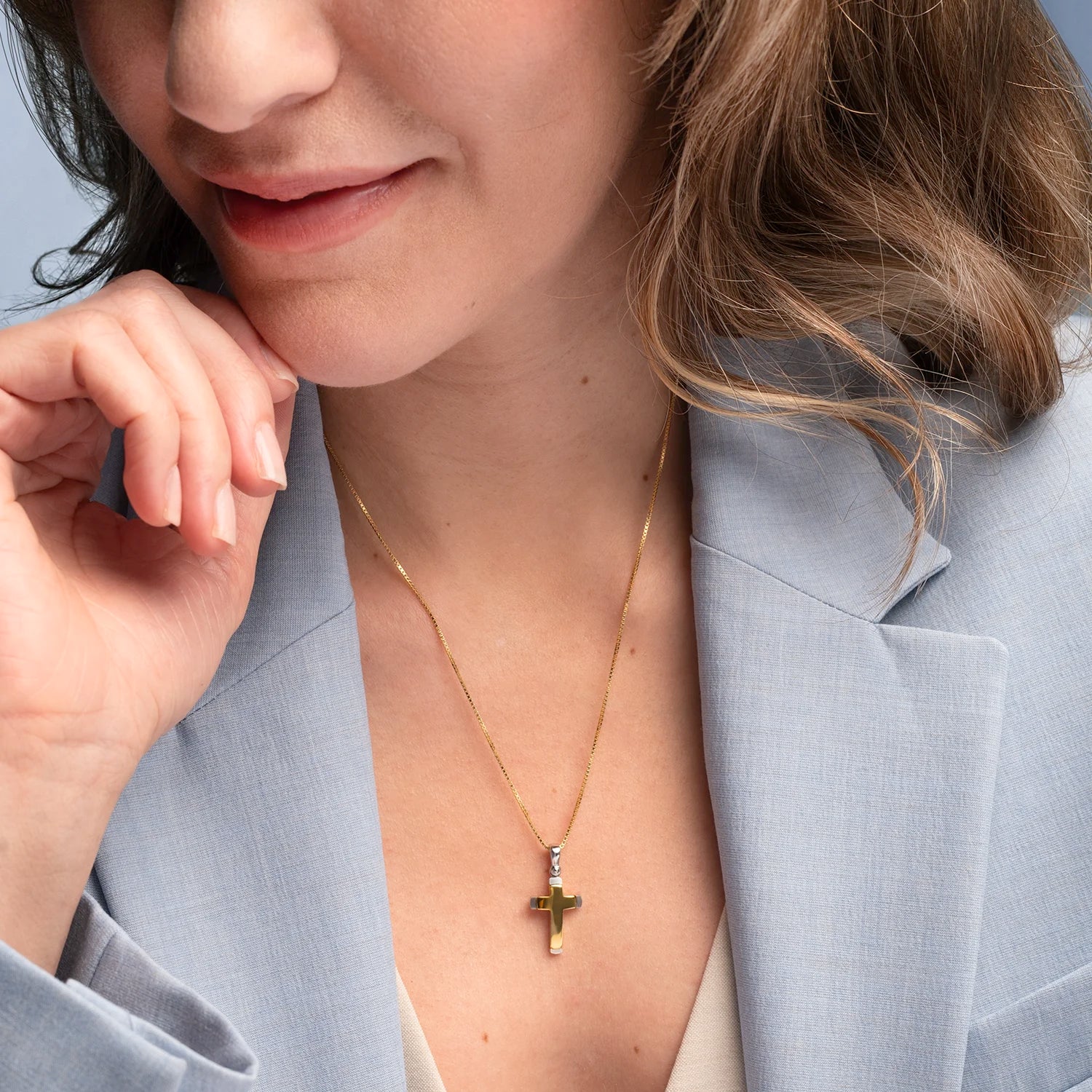 CROSS PENDANT - BICOLOR GOLD - Image 2