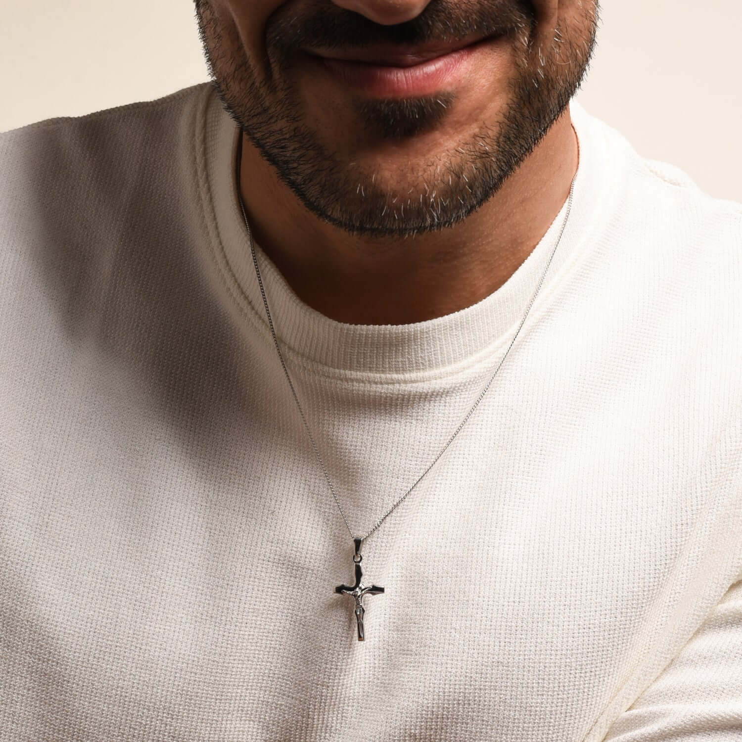 CRUCIFIX PENDANT - SILVER - Image 2