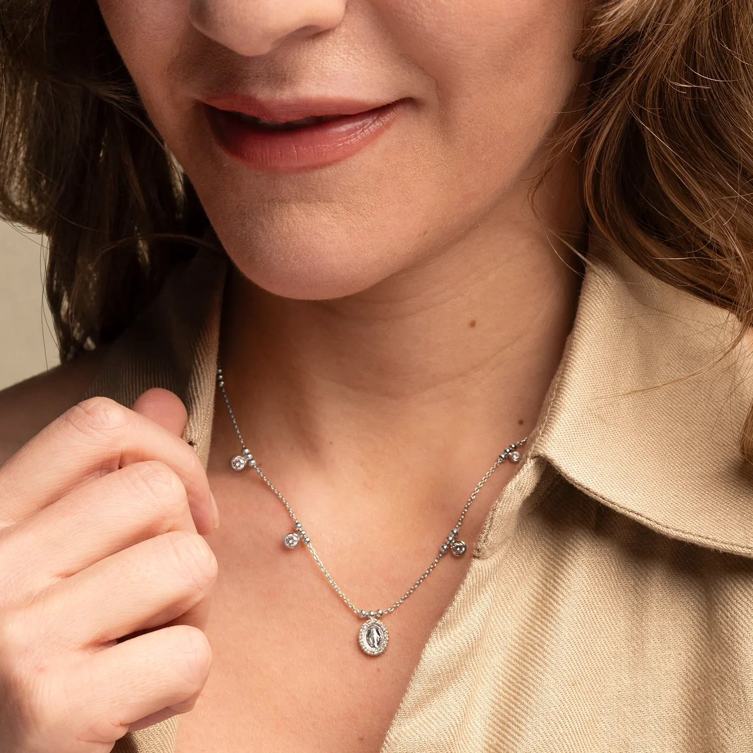 MIRACULOUS MEDAL NECKLACE - SILVER AND ZIRCONIA - Image 2
