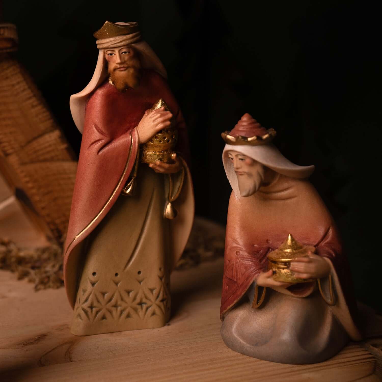 NATIVITY SCENE SET - CARVED WOOD - Image 4